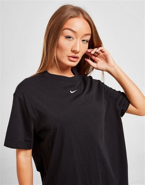 nike bf t shirt|nike essential boyfriend t shirt.